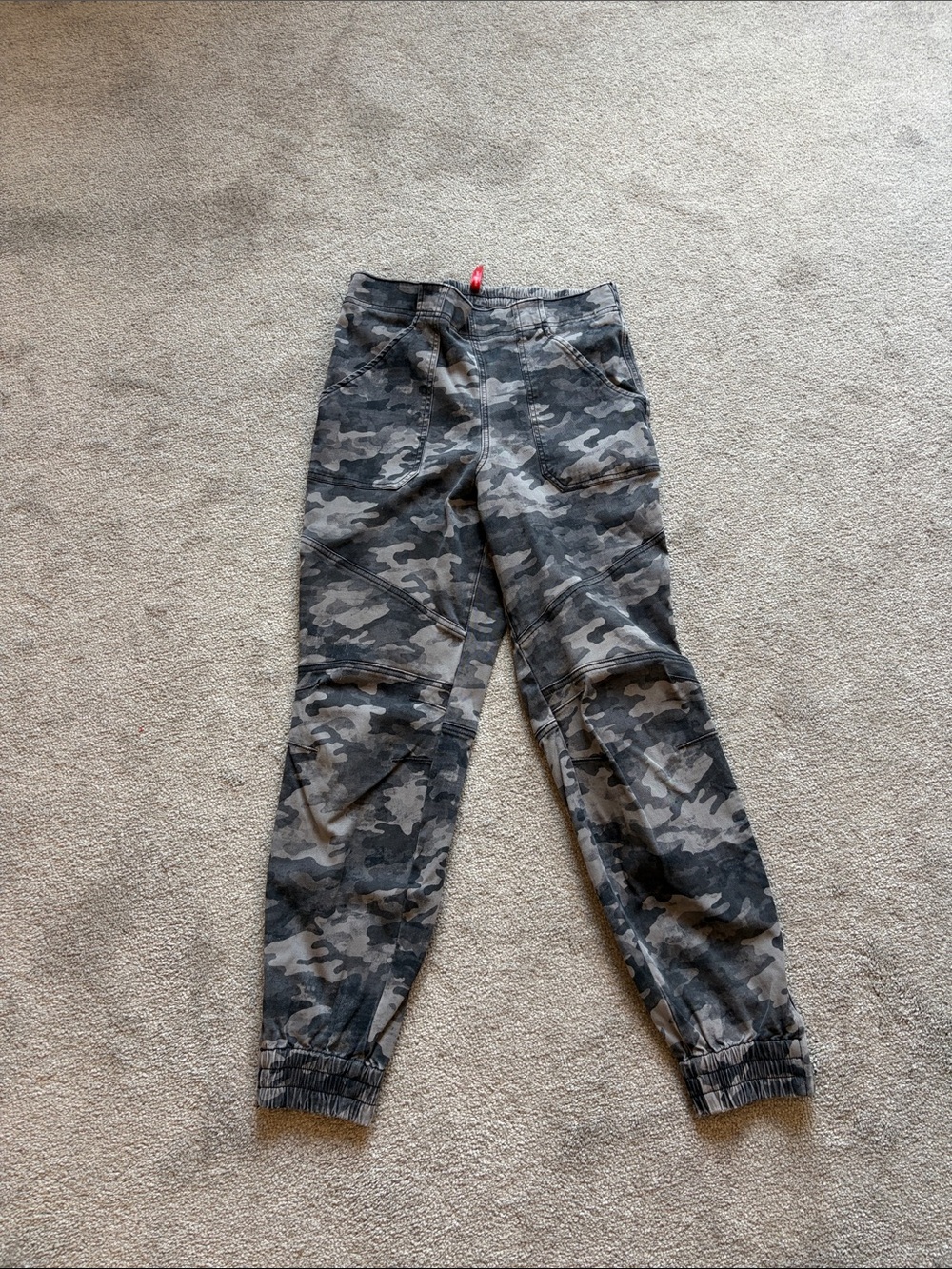 Spanx Camo Jogger Pants - Gray Camouflage